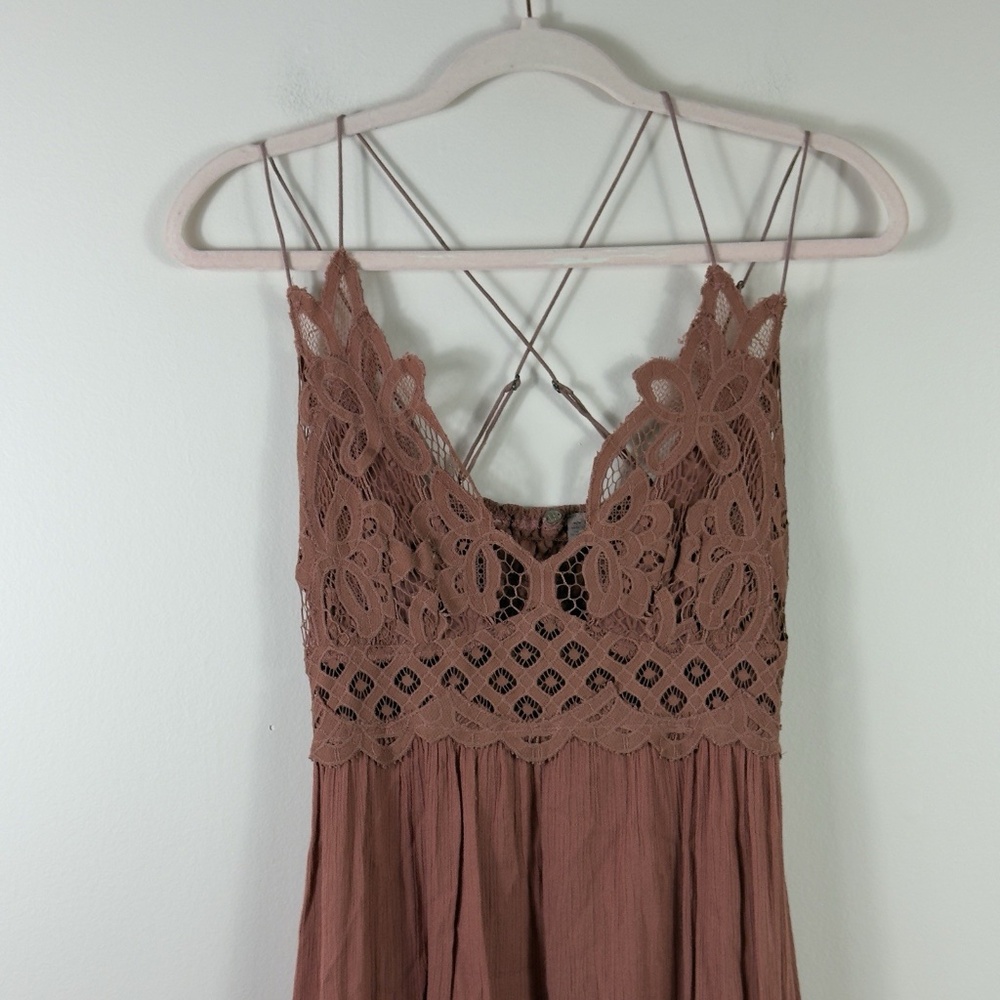 FREE PEOPLE ONE womens size M Adella strappy crochet handkerchief hem mini dress - Picture 3 of 10